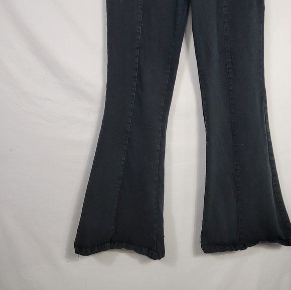 Women's XL/1XL Black Boutique Flare pants - Picture 6 of 6